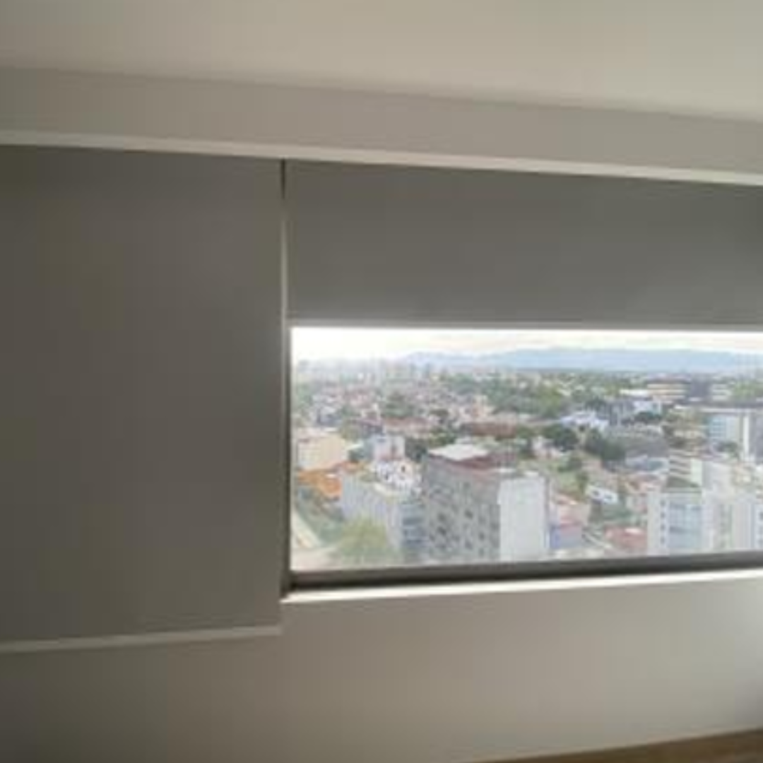 Enrollables Black Out